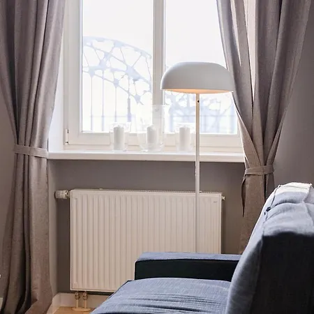 Classic Waterfront With River View شقة